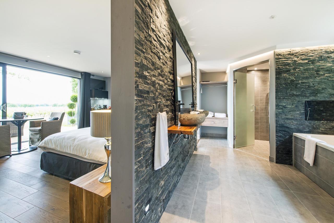 Tinwood Estate Vineyard Lodges Τσίτσεστερ Εξωτερικό φωτογραφία