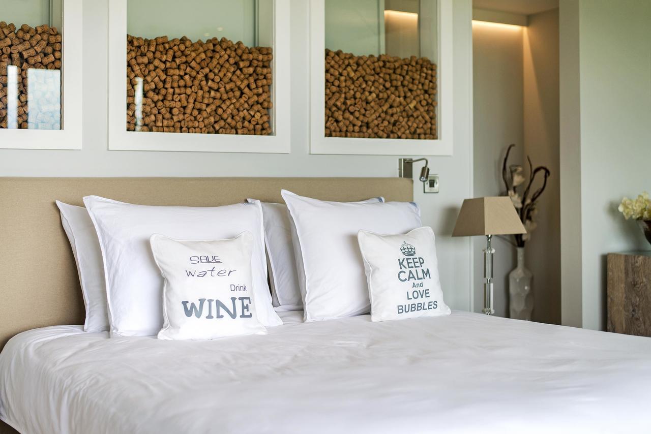 Tinwood Estate Vineyard Lodges Τσίτσεστερ Εξωτερικό φωτογραφία